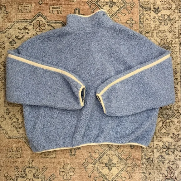 Old Navy Women's Loose Sherpa Quarter Zip - Picture 3 of 4